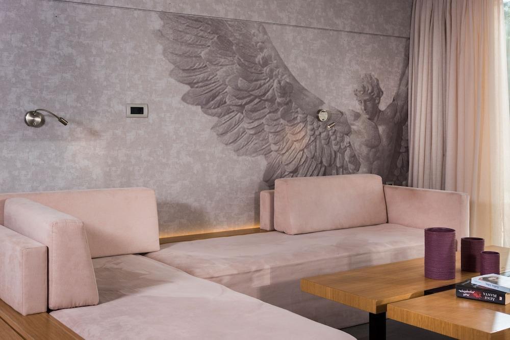 Ikaros Hotel Chania  Zewnętrze zdjęcie